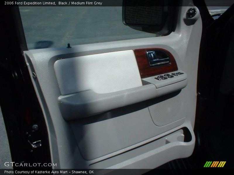 Black / Medium Flint Grey 2006 Ford Expedition Limited