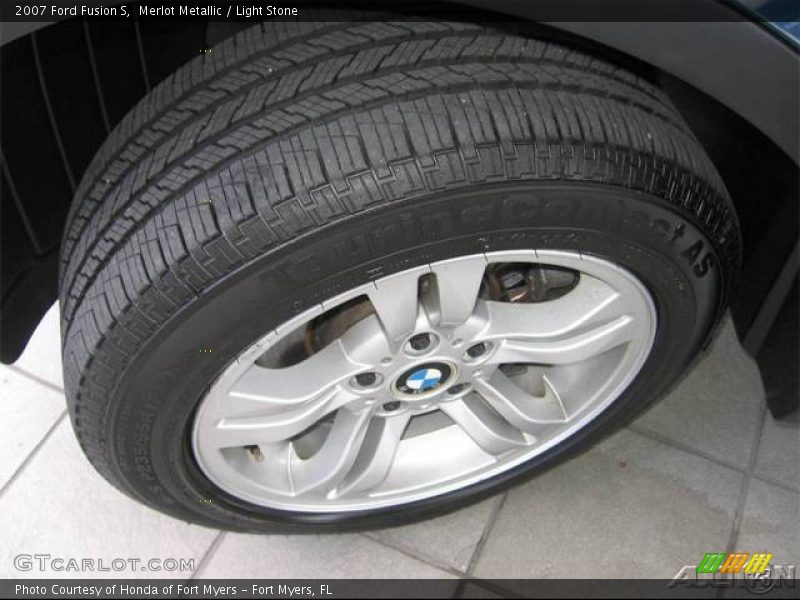 Merlot Metallic / Light Stone 2007 Ford Fusion S
