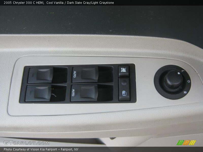 Cool Vanilla / Dark Slate Gray/Light Graystone 2005 Chrysler 300 C HEMI