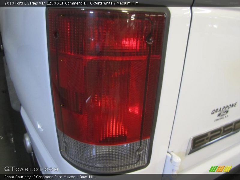 Oxford White / Medium Flint 2010 Ford E Series Van E250 XLT Commericial