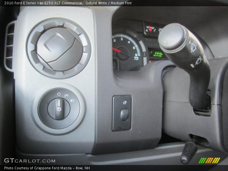 Oxford White / Medium Flint 2010 Ford E Series Van E250 XLT Commericial