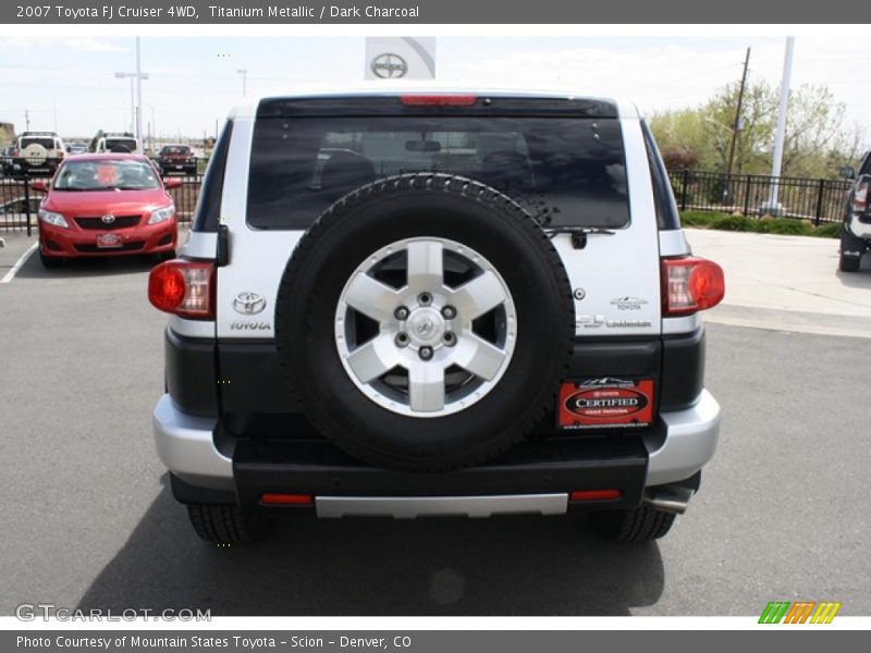 Titanium Metallic / Dark Charcoal 2007 Toyota FJ Cruiser 4WD