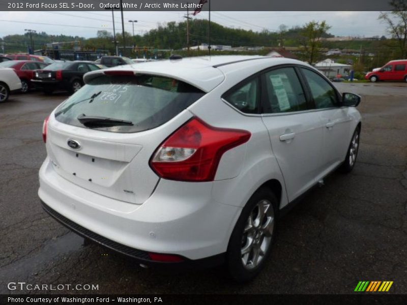  2012 Focus SEL 5-Door Oxford White