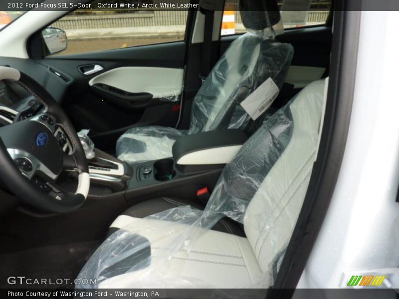 Oxford White / Arctic White Leather 2012 Ford Focus SEL 5-Door