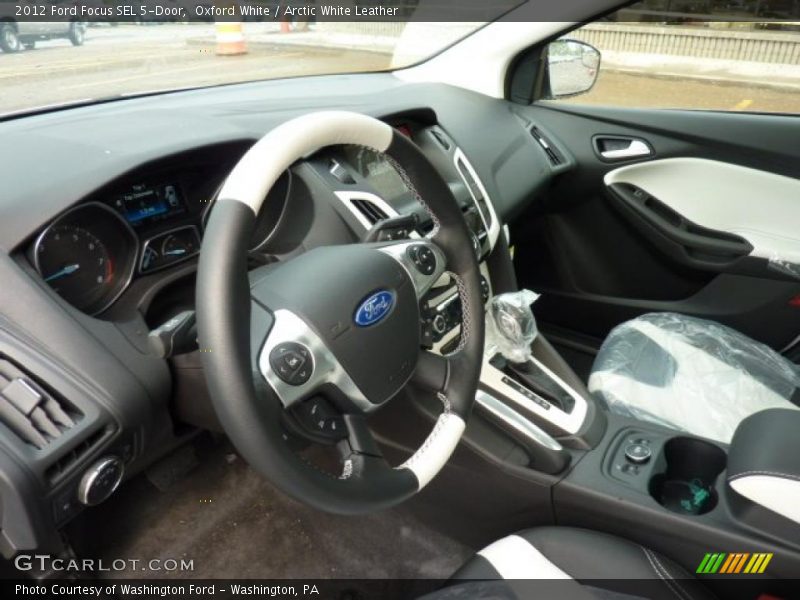  2012 Focus SEL 5-Door Steering Wheel