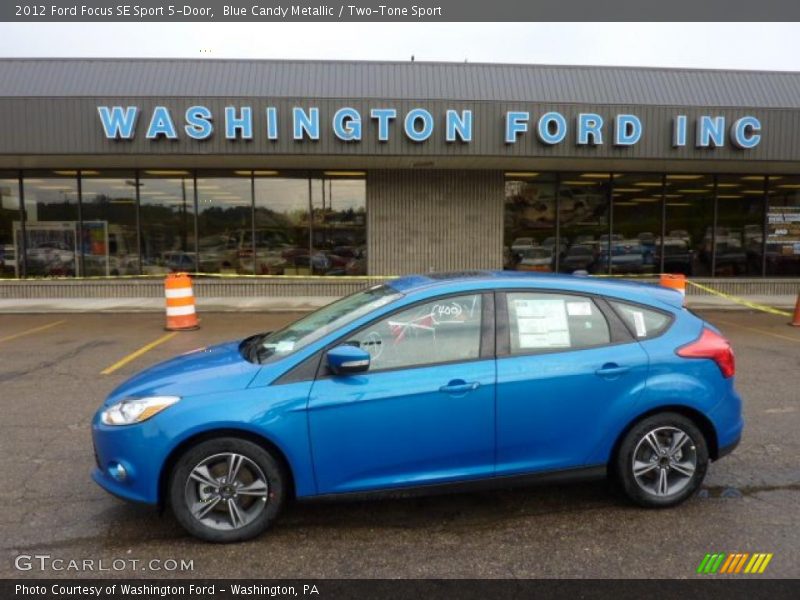 Blue Candy Metallic / Two-Tone Sport 2012 Ford Focus SE Sport 5-Door