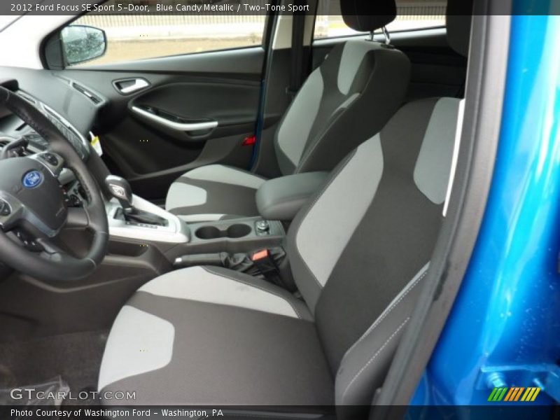  2012 Focus SE Sport 5-Door Two-Tone Sport Interior