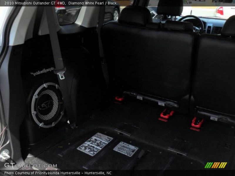 Diamond White Pearl / Black 2010 Mitsubishi Outlander GT 4WD