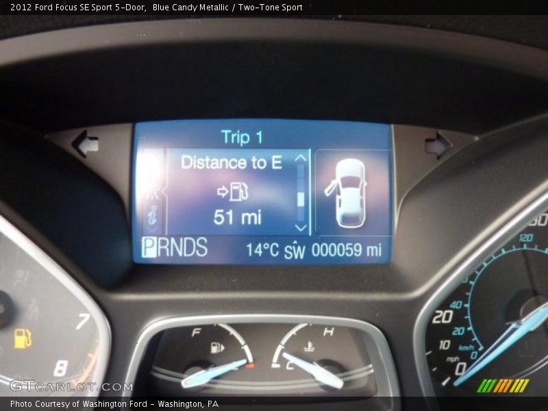 Blue Candy Metallic / Two-Tone Sport 2012 Ford Focus SE Sport 5-Door