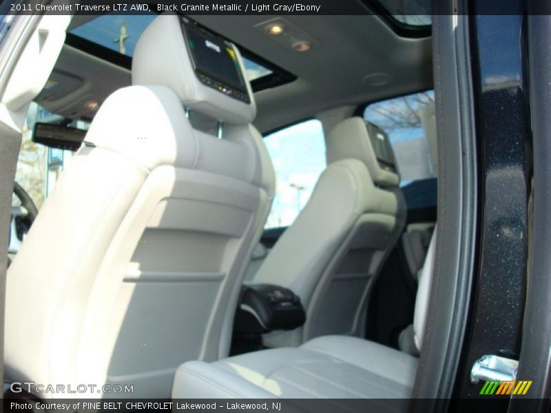  2011 Traverse LTZ AWD Light Gray/Ebony Interior