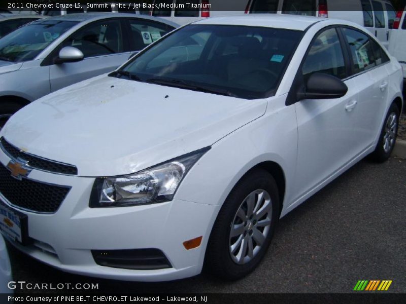 Summit White / Jet Black/Medium Titanium 2011 Chevrolet Cruze LS