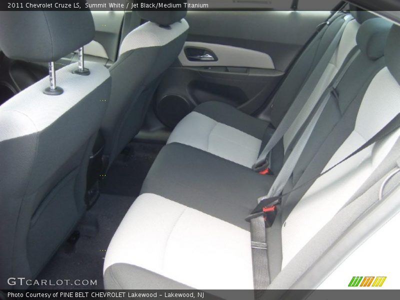 Summit White / Jet Black/Medium Titanium 2011 Chevrolet Cruze LS