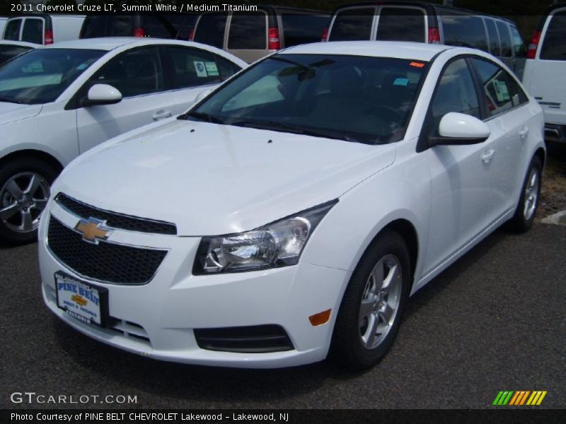 Summit White / Medium Titanium 2011 Chevrolet Cruze LT