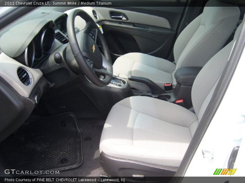 Summit White / Medium Titanium 2011 Chevrolet Cruze LT