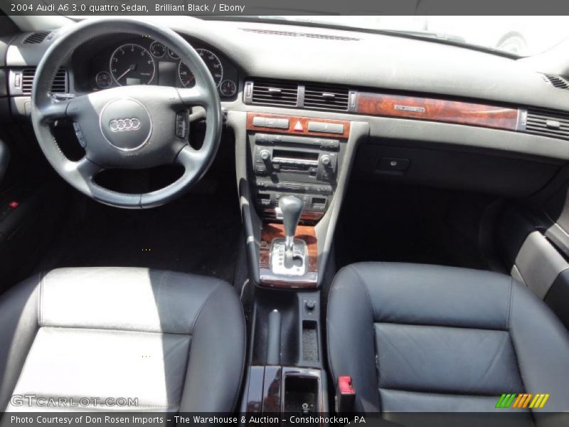 Dashboard of 2004 A6 3.0 quattro Sedan