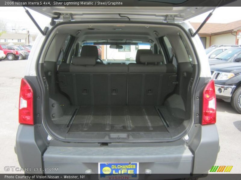 Silver Lightning Metallic / Steel/Graphite 2006 Nissan Xterra S 4x4