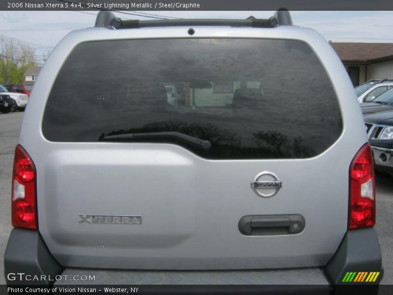 Silver Lightning Metallic / Steel/Graphite 2006 Nissan Xterra S 4x4