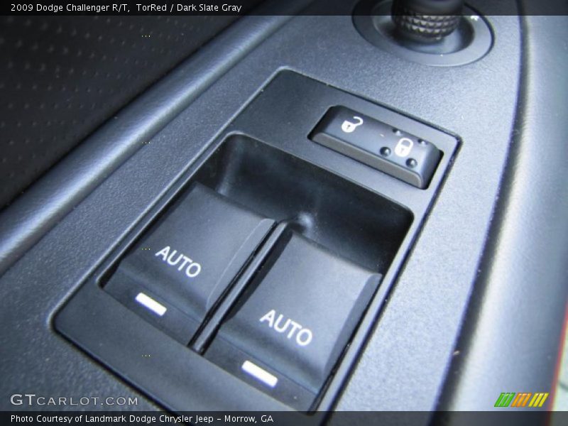 Controls of 2009 Challenger R/T