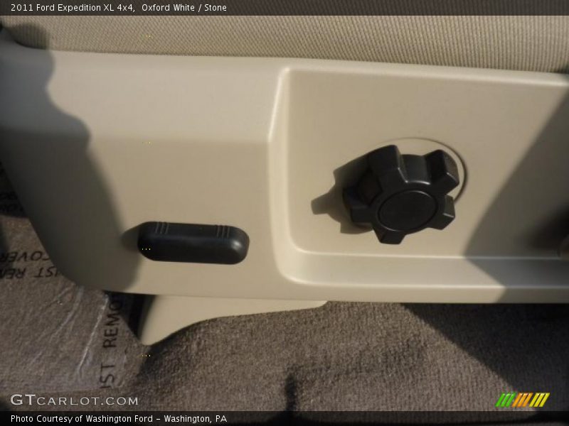Oxford White / Stone 2011 Ford Expedition XL 4x4