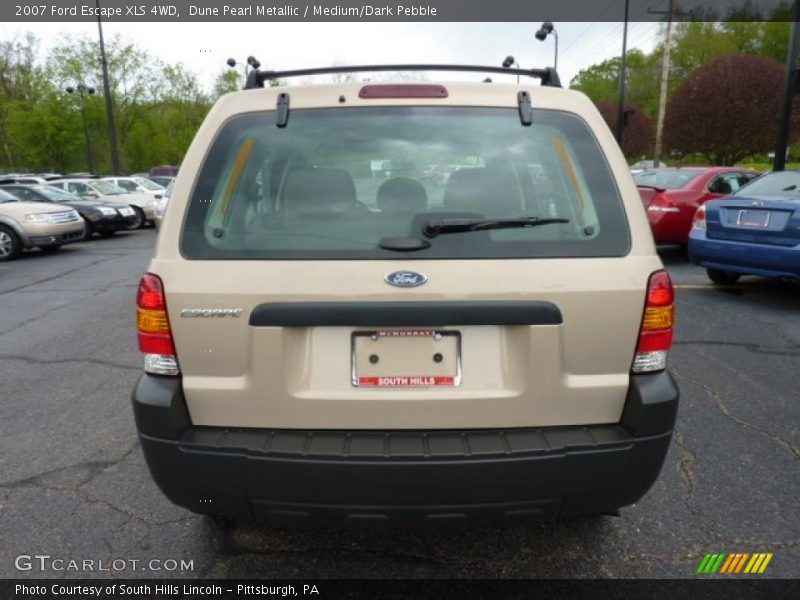 Dune Pearl Metallic / Medium/Dark Pebble 2007 Ford Escape XLS 4WD