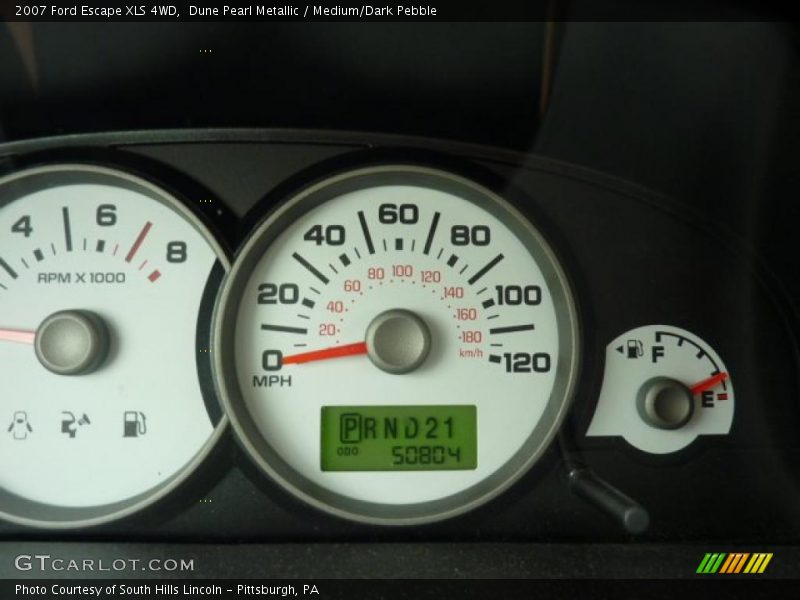 Dune Pearl Metallic / Medium/Dark Pebble 2007 Ford Escape XLS 4WD