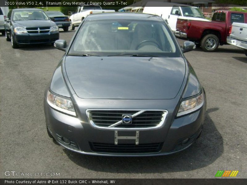 Titanium Grey Metallic / Dalaro Quartz T-Tec 2010 Volvo V50 2.4i