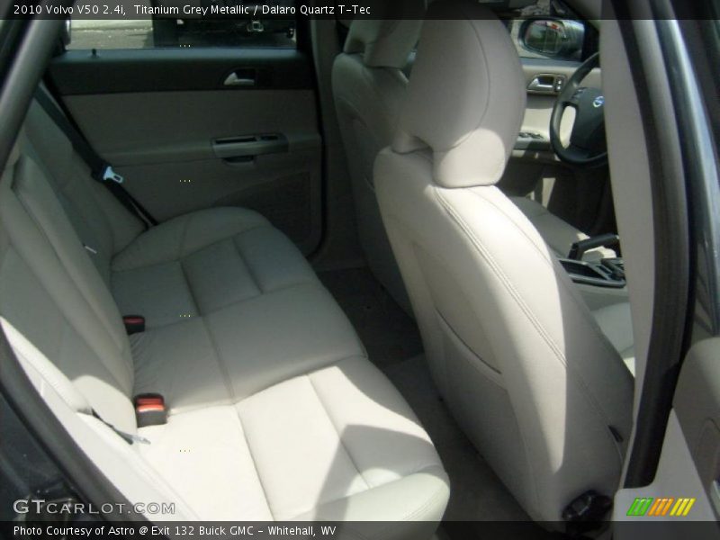Titanium Grey Metallic / Dalaro Quartz T-Tec 2010 Volvo V50 2.4i