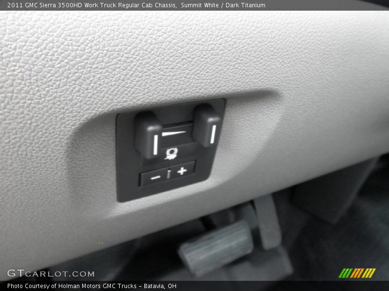 Summit White / Dark Titanium 2011 GMC Sierra 3500HD Work Truck Regular Cab Chassis