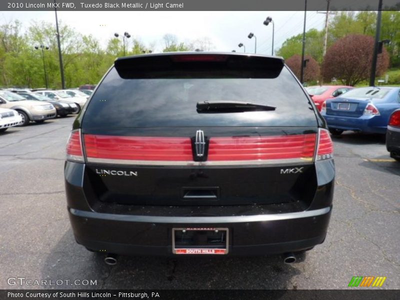 Tuxedo Black Metallic / Light Camel 2010 Lincoln MKX FWD