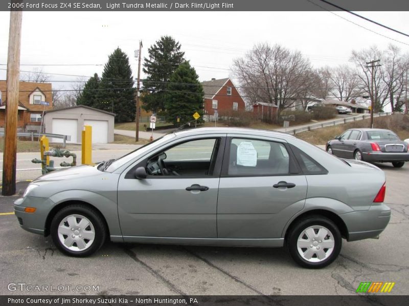 Light Tundra Metallic / Dark Flint/Light Flint 2006 Ford Focus ZX4 SE Sedan