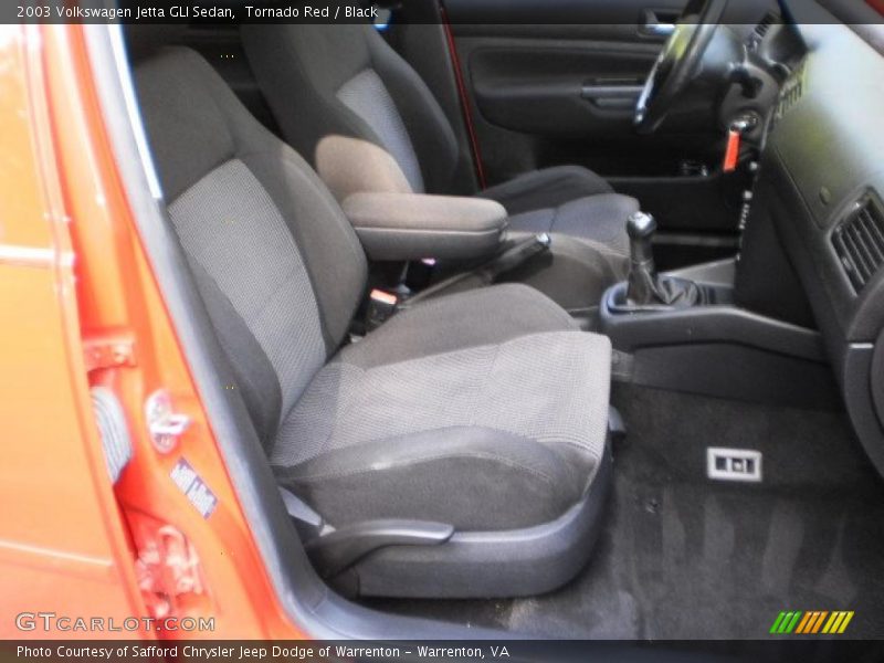 Tornado Red / Black 2003 Volkswagen Jetta GLI Sedan