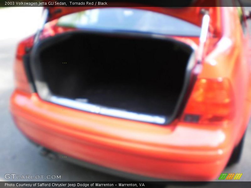 Tornado Red / Black 2003 Volkswagen Jetta GLI Sedan