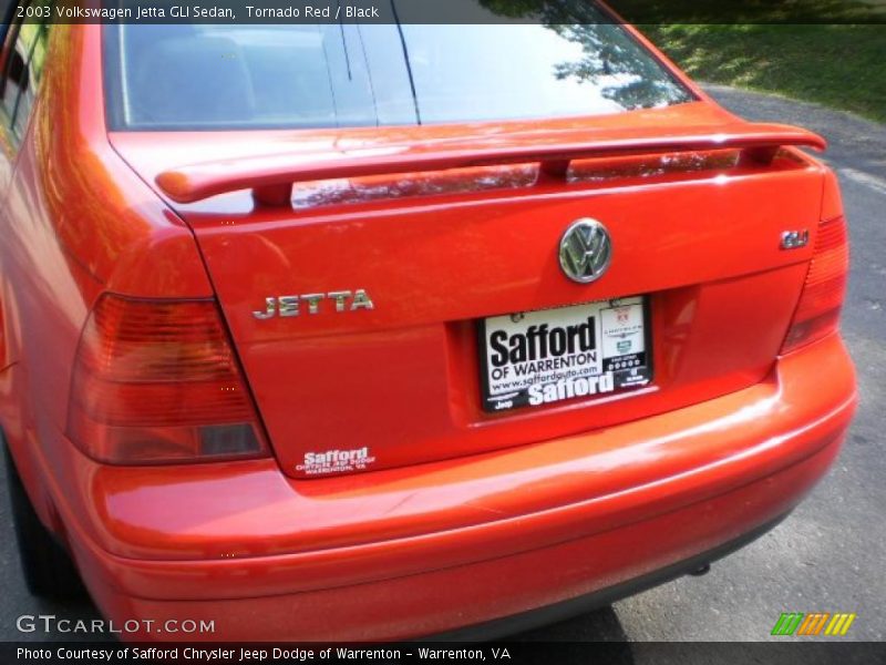 Tornado Red / Black 2003 Volkswagen Jetta GLI Sedan