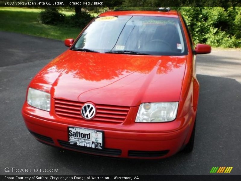 Tornado Red / Black 2003 Volkswagen Jetta GLI Sedan