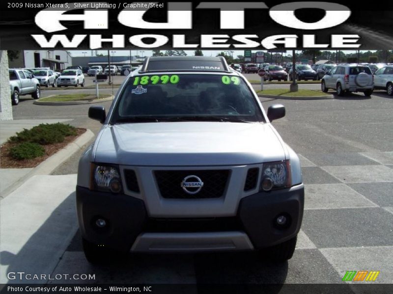 Silver Lightning / Graphite/Steel 2009 Nissan Xterra S
