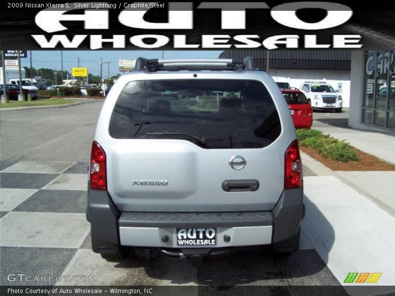 Silver Lightning / Graphite/Steel 2009 Nissan Xterra S