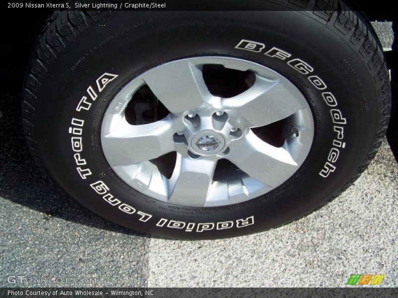 Silver Lightning / Graphite/Steel 2009 Nissan Xterra S