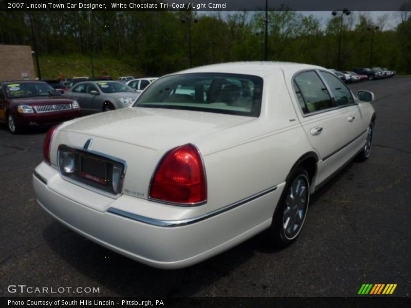 White Chocolate Tri-Coat / Light Camel 2007 Lincoln Town Car Designer