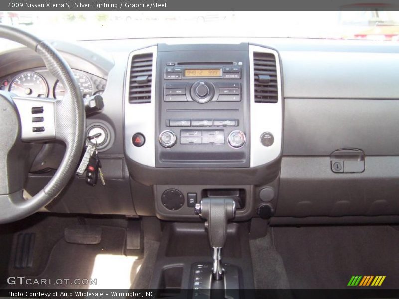 Silver Lightning / Graphite/Steel 2009 Nissan Xterra S