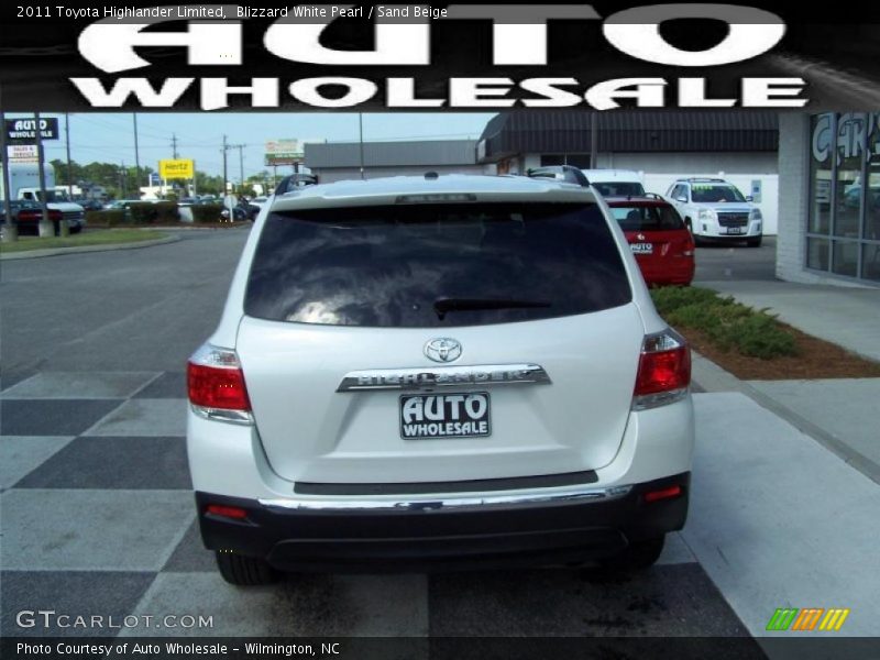 Blizzard White Pearl / Sand Beige 2011 Toyota Highlander Limited