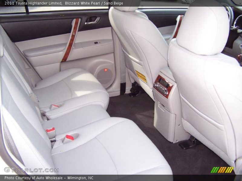 Blizzard White Pearl / Sand Beige 2011 Toyota Highlander Limited