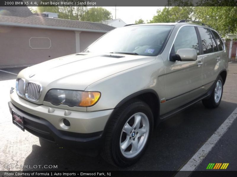 Pearl Beige Metallic / Sand Beige 2000 BMW X5 4.4i