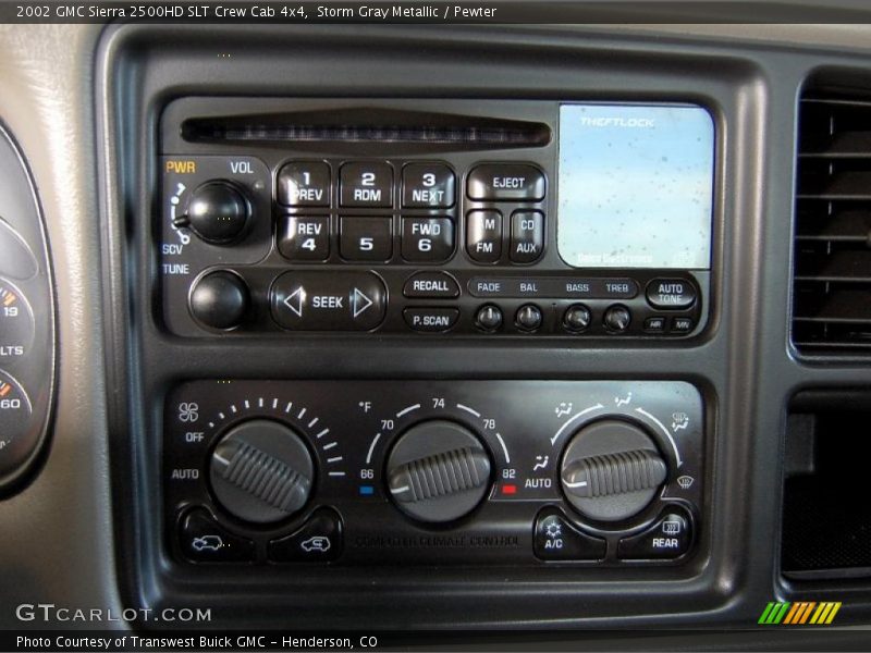 Controls of 2002 Sierra 2500HD SLT Crew Cab 4x4