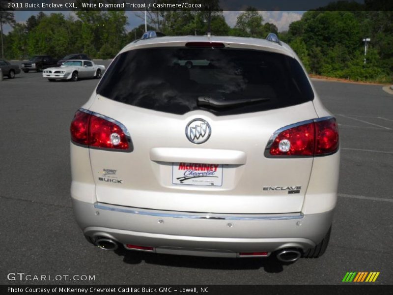 White Diamond Tricoat / Cashmere/Cocoa 2011 Buick Enclave CXL