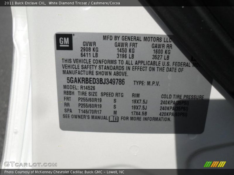 White Diamond Tricoat / Cashmere/Cocoa 2011 Buick Enclave CXL