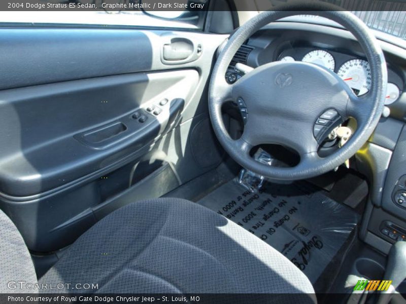 Graphite Metallic / Dark Slate Gray 2004 Dodge Stratus ES Sedan
