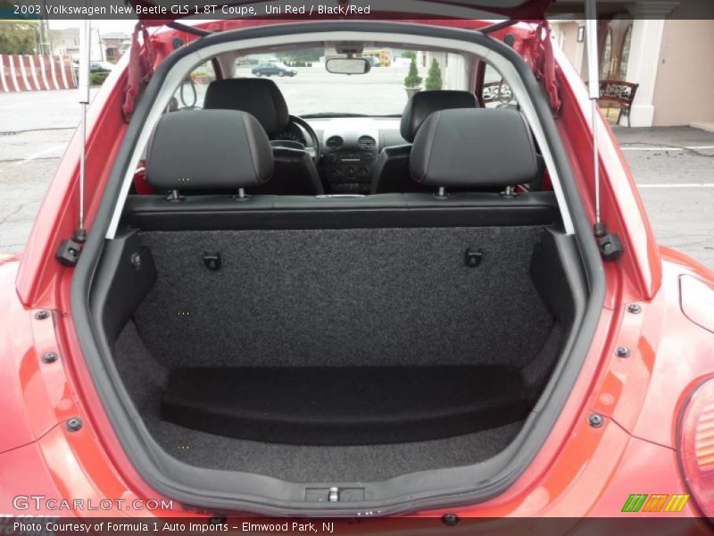 Uni Red / Black/Red 2003 Volkswagen New Beetle GLS 1.8T Coupe