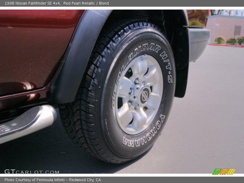 Red Pearl Metallic / Blond 1998 Nissan Pathfinder SE 4x4