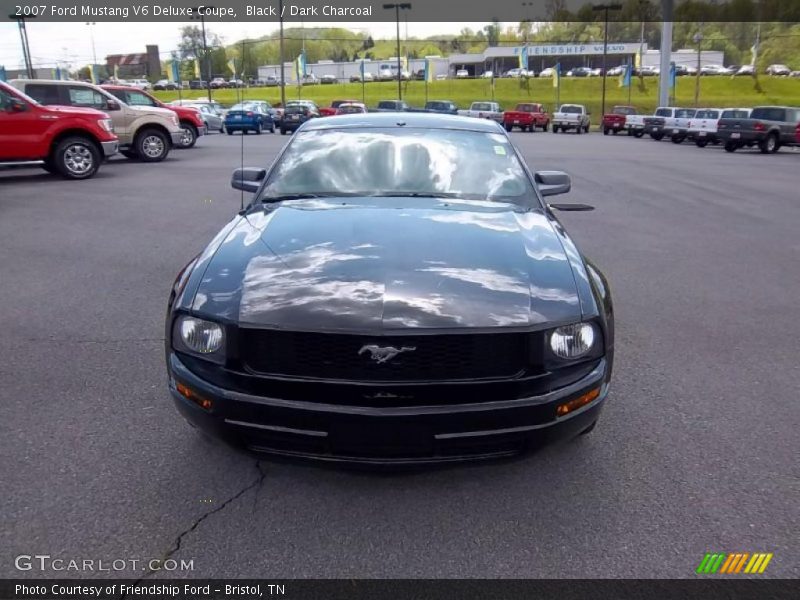 Black / Dark Charcoal 2007 Ford Mustang V6 Deluxe Coupe