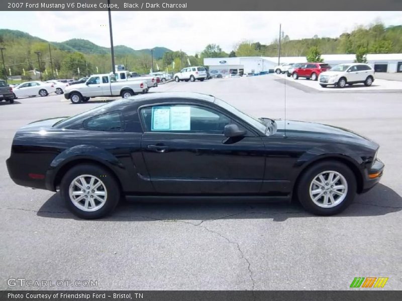 Black / Dark Charcoal 2007 Ford Mustang V6 Deluxe Coupe